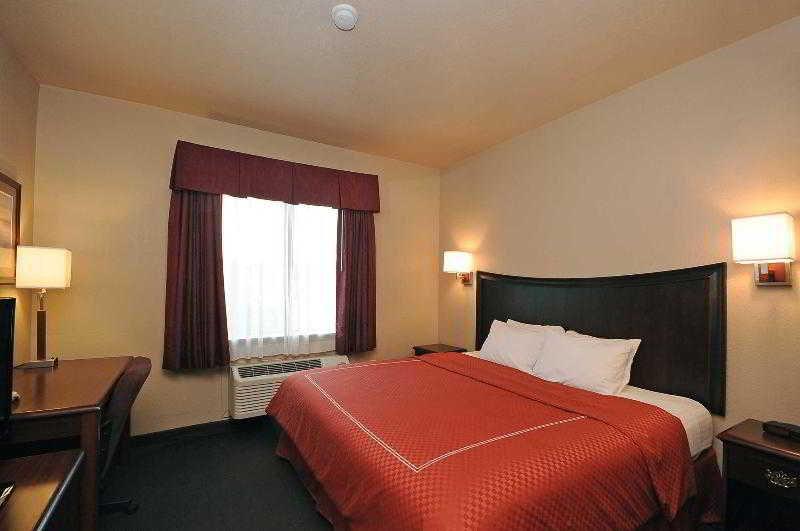 Baymont By Wyndham Clute Lake Jackson Quarto foto