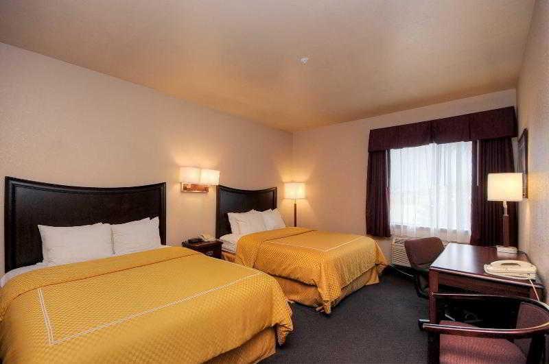Baymont By Wyndham Clute Lake Jackson Quarto foto